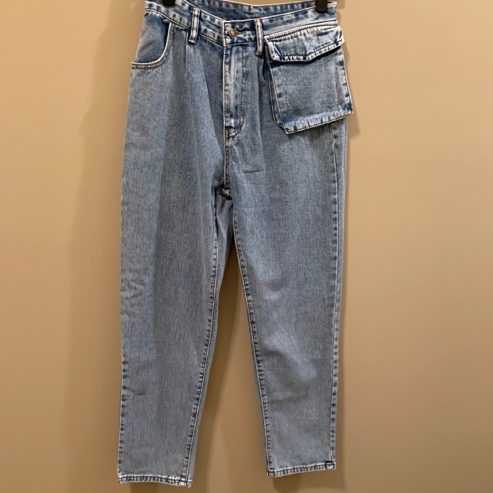 BRREL  HIGH RISE JEANS - SIZE  27